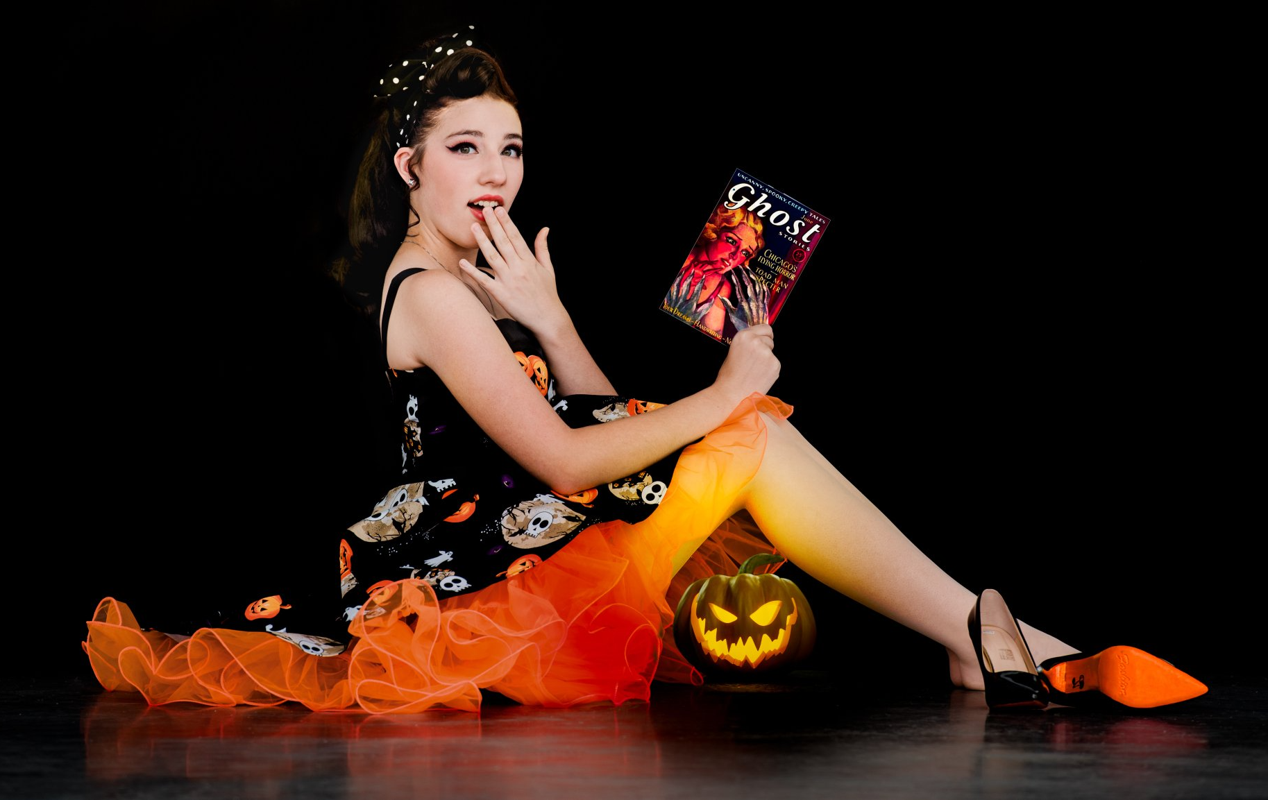 pinup girl with halloween outfit