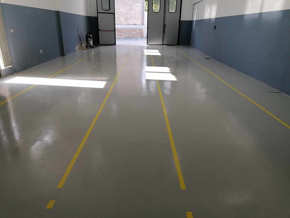 pavimento con rivestimento in resina
