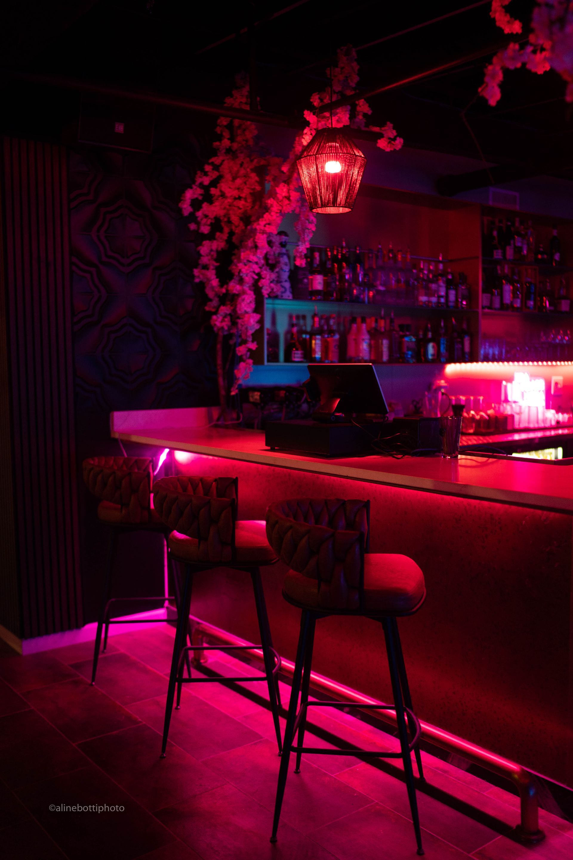 Aura lounge in Raleigh, Premier Lounge in Raleigh, Cocktail bar in raleigh, cocktail bar in downtown raleigh, lounge in downtown raleigh, cocktails, espresso martini, dirty martini, old fashion, best old fashion in raleigh, best espresso martini in raleigh, cosmopolitan, drinks in raleigh, places to go in raleigh, places to go out in downtown raleigh.