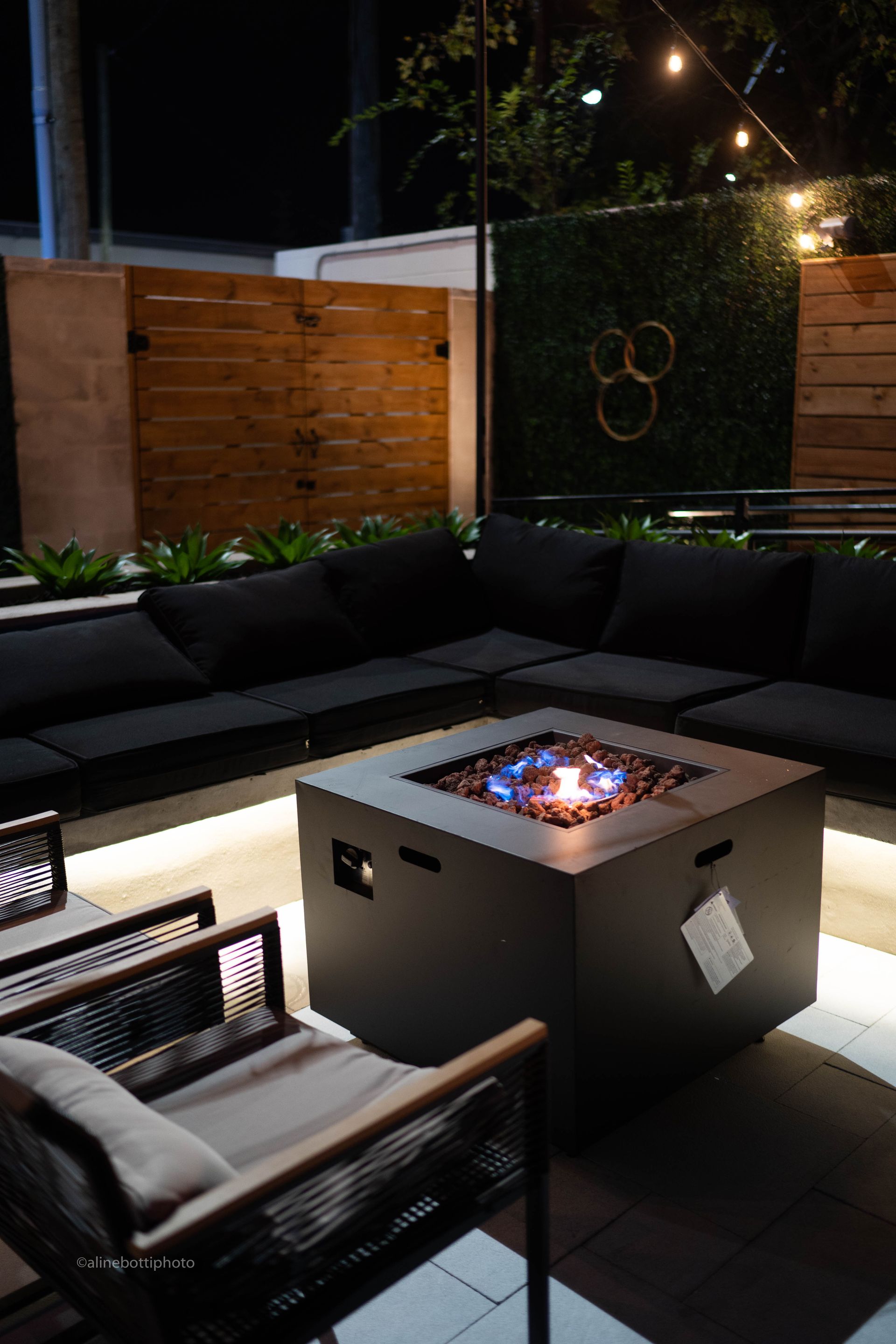 Aura lounge in Raleigh, Premier Lounge in Raleigh, Cocktail bar in raleigh, cocktail bar in downtown raleigh, lounge in downtown raleigh, cocktails, espresso martini, dirty martini, old fashion, best old fashion in raleigh, best espresso martini in raleigh, cosmopolitan, drinks in raleigh, places to go in raleigh, places to go out in downtown raleigh.