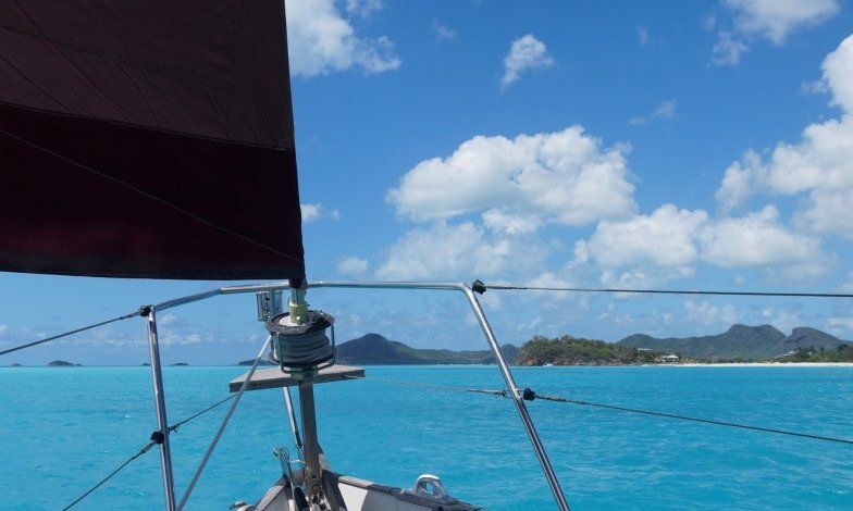 1975 Nicholson 42 Bow