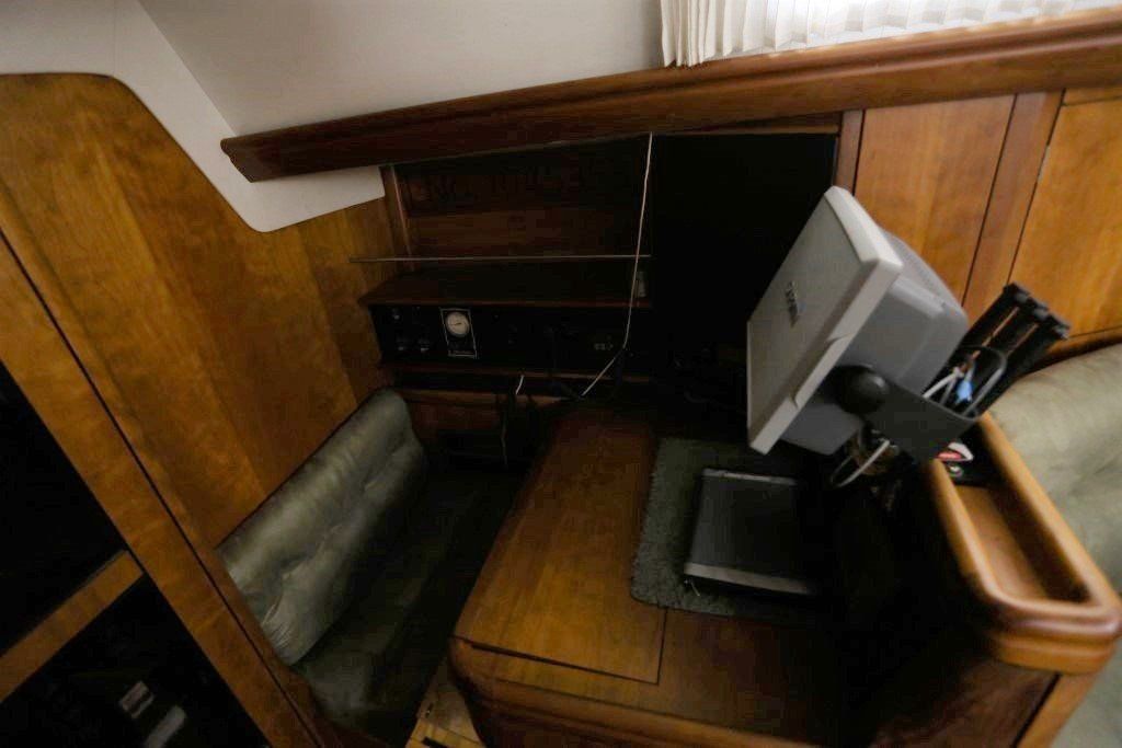 1996 Oyster 485 Deck Saloon Sail Boat For Sale - www.lighthouseyachting.com