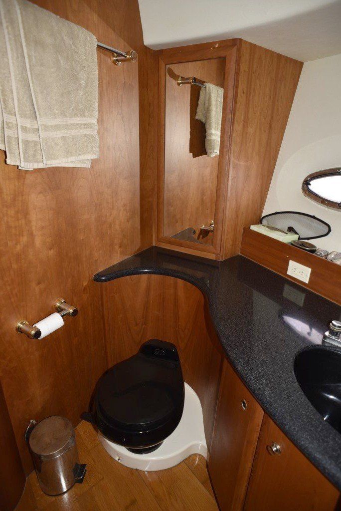 2003 Silverton 43 Motor Yacht For Sale - www.lighthouseyachting.com