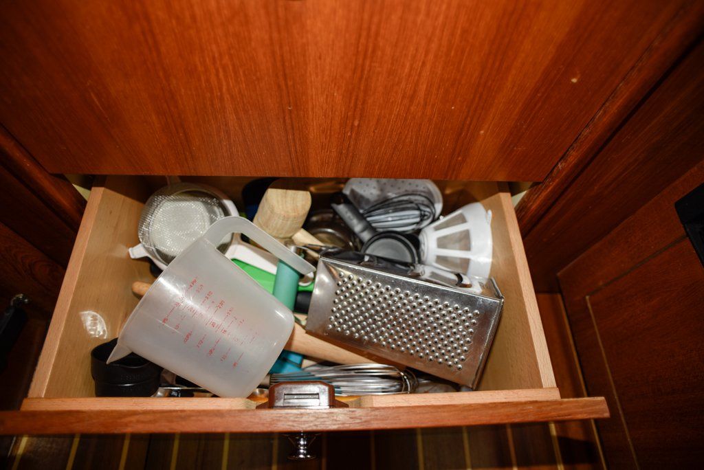 Hunter 44 DS baking utensil drawer