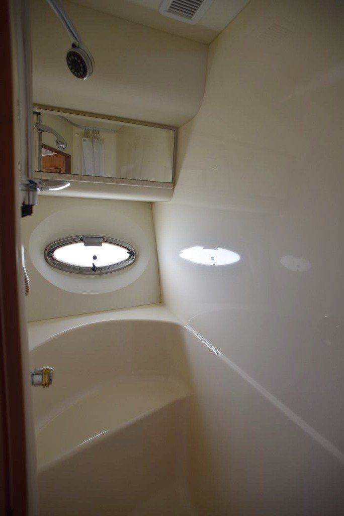 2003 Silverton 43 Motor Yacht For Sale - www.lighthouseyachting.com