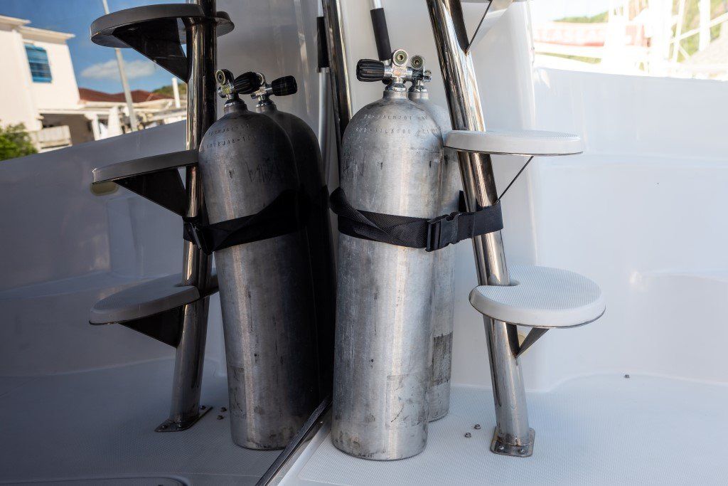 2001 Carver 530 Voyager Pilothouse Power Boat For Sale - www.lighthouseyachting.com