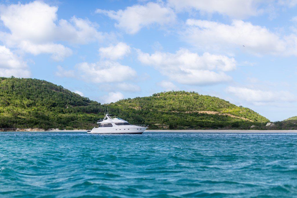 2001 Carver 530 Voyager Pilothouse Power Boat For Sale - www.lighthouseyachting.com