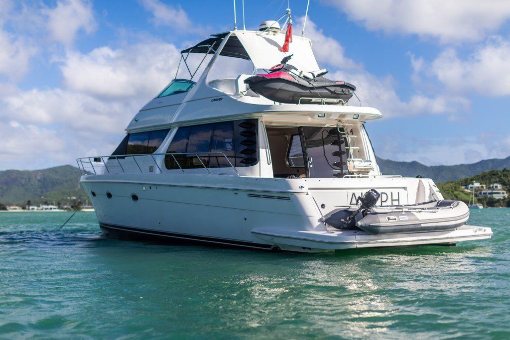 2001 Carver 530 Voyager Pilothouse Power Boat For Sale - www.lighthouseyachting.com