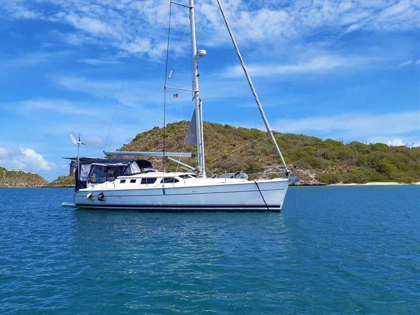 2004 Hunter 44 Deck Salon Cruiser For Sale - www.lighthouseyachting.com
