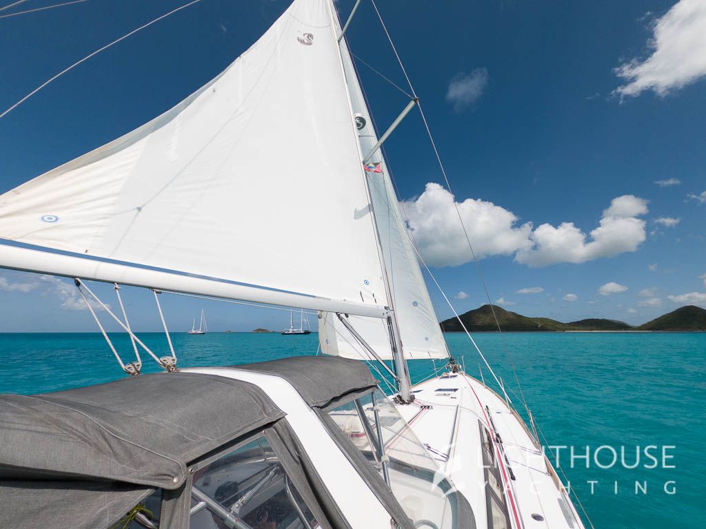 Beneteau Oceanis 45 sails