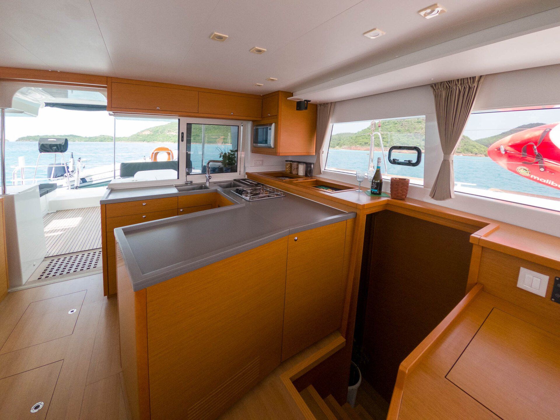 Lagoon 450F walkway to port hull