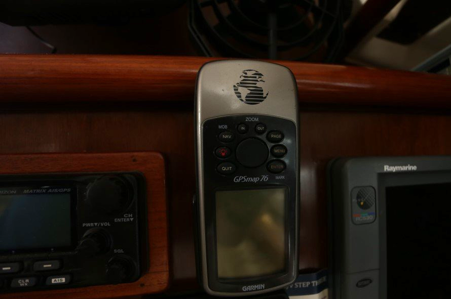 1999 Beneteau Oceanis 411 Sail Boat For Sale - www.lighthouseyachting.com