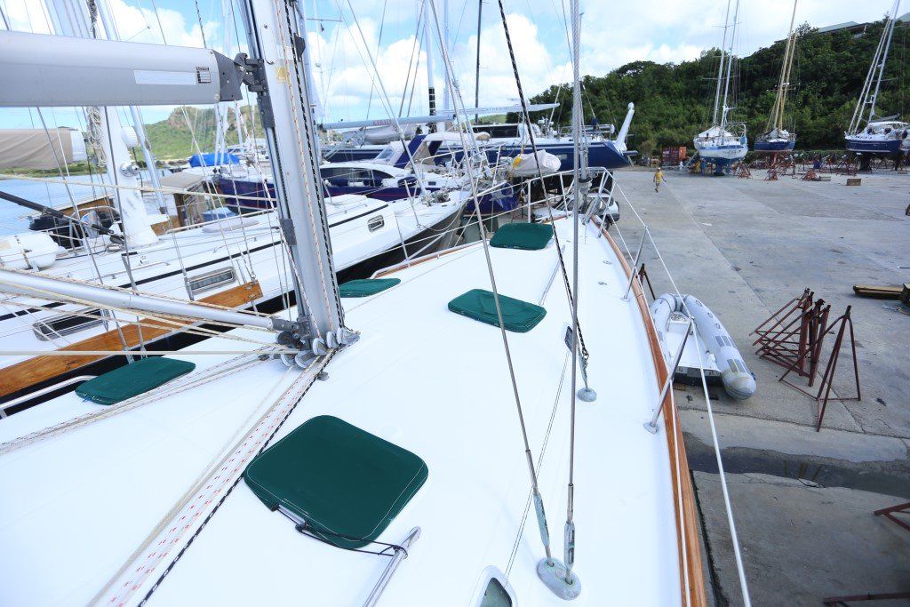 1999 Beneteau Oceanis 411 Sail Boat For Sale - www.lighthouseyachting.com
