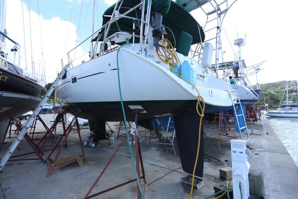 1999 Beneteau Oceanis 411 Sail Boat For Sale - www.lighthouseyachting.com