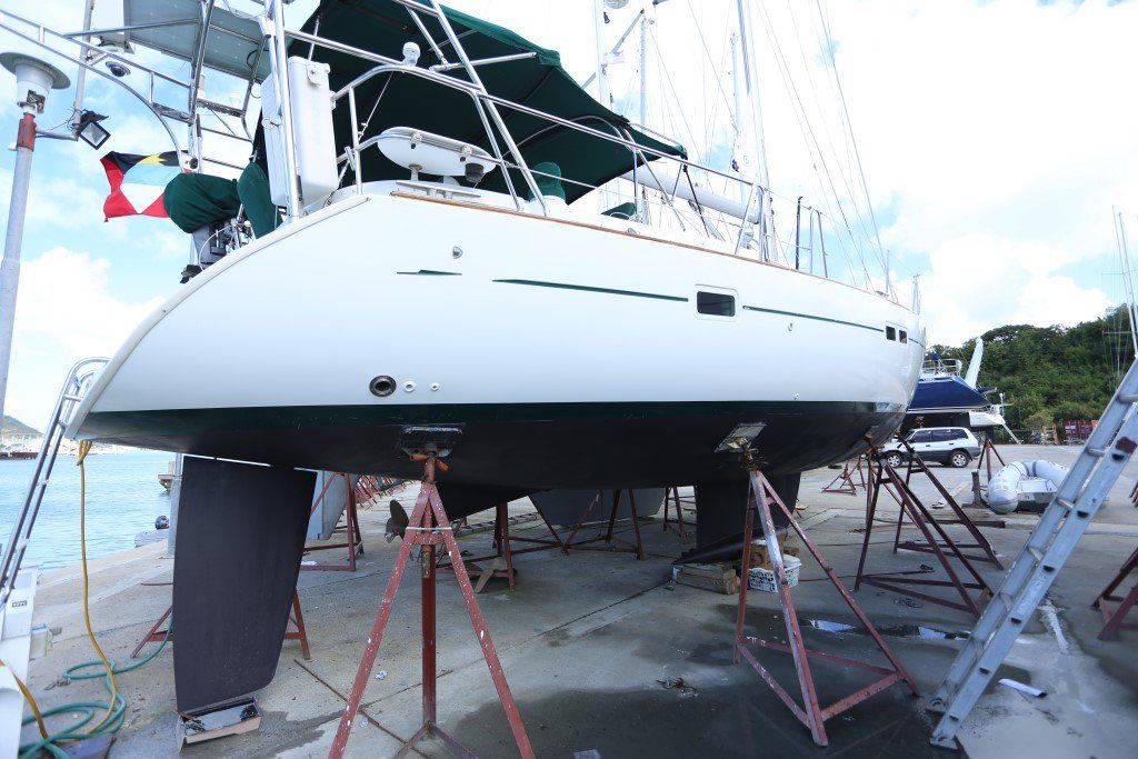 1999 Beneteau Oceanis 411 Sail Boat For Sale - www.lighthouseyachting.com