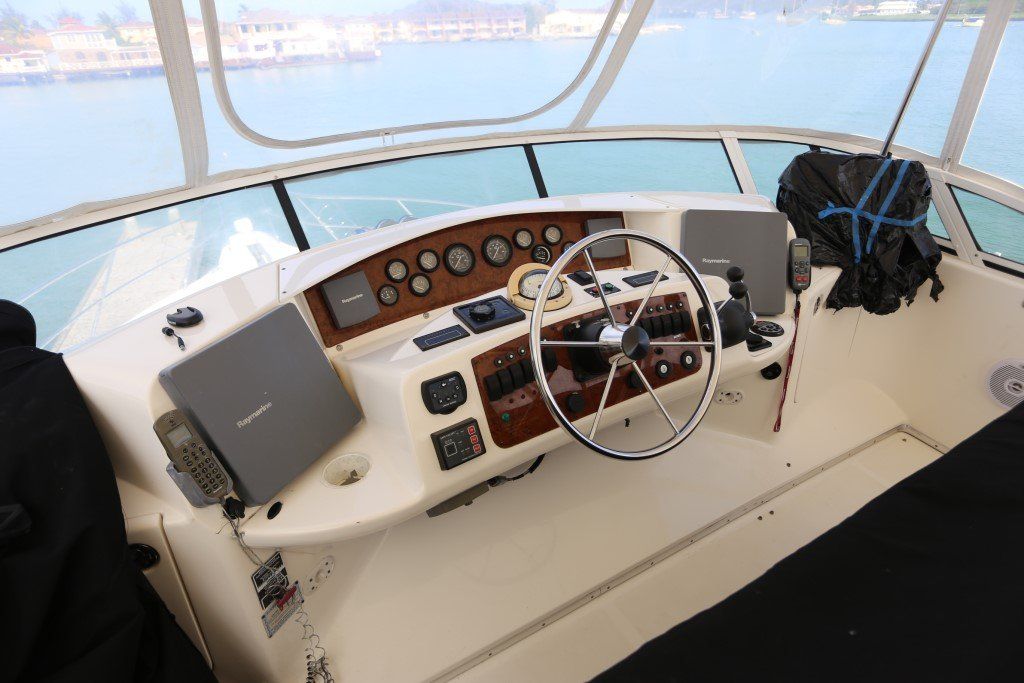 2003 Silverton 43 Motor Yacht For Sale - www.lighthouseyachting.com