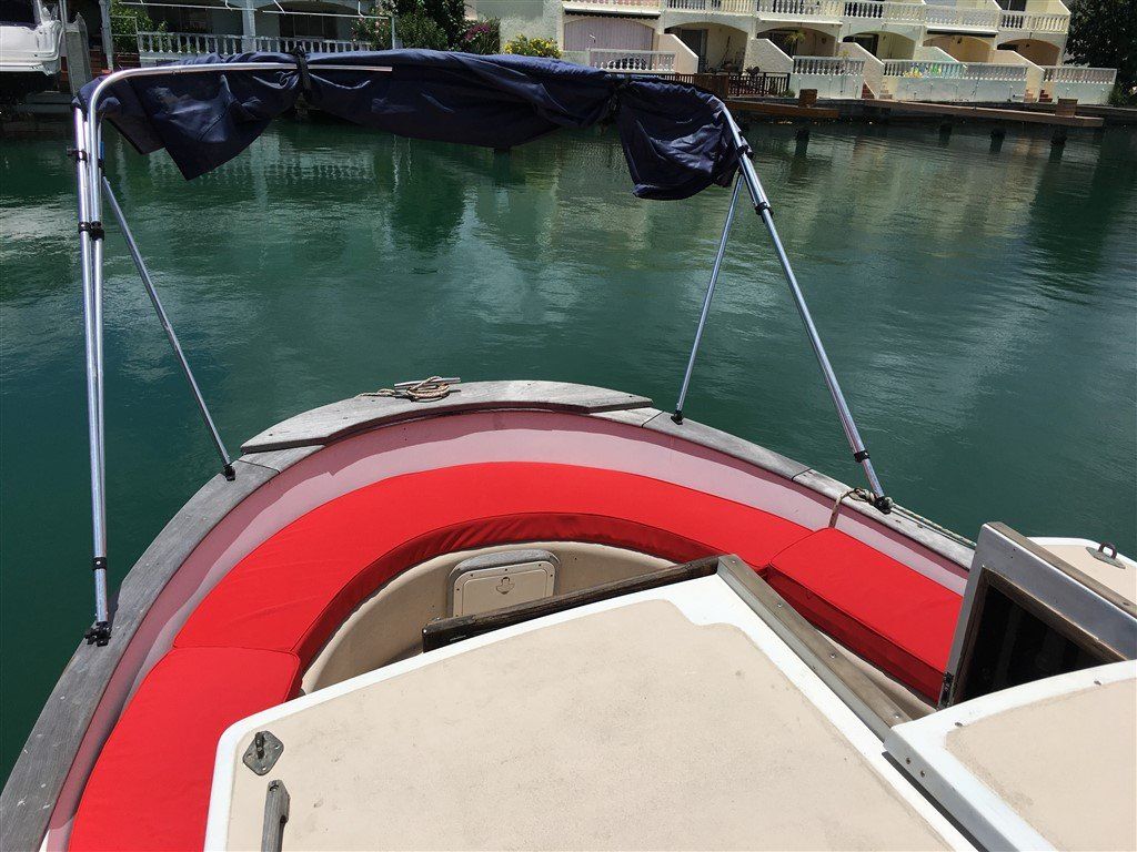 Fales Caribe 30 stern