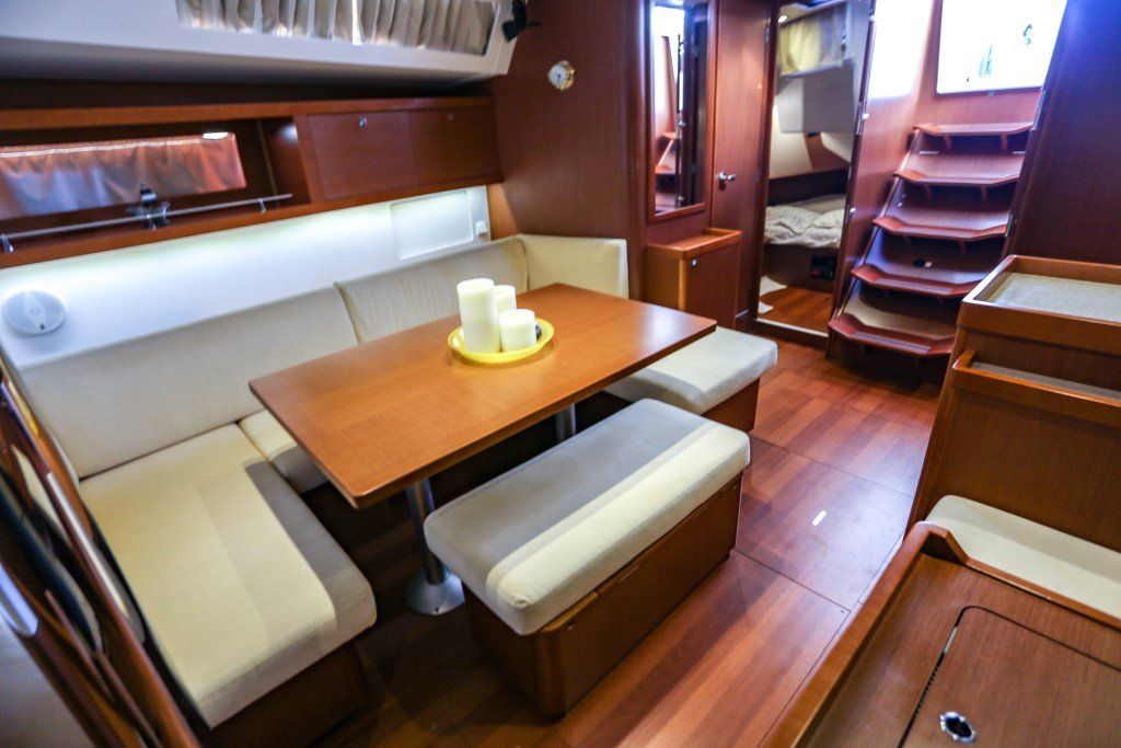 Beneteau Oceanis 45 salon looking aft