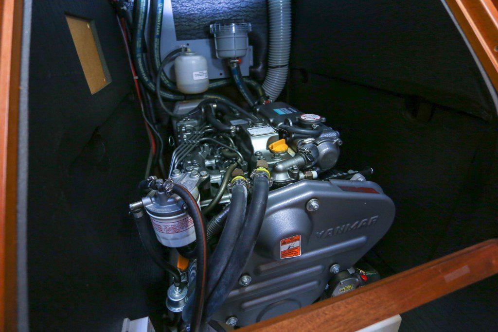Beneteau Oceanis 45 Yanmar 4JH5E engine