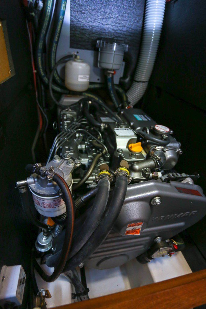 Beneteau Oceanis 45 Engine