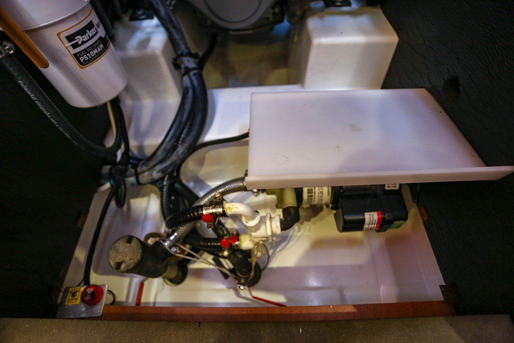 Beneteau Oceanis 45 engine bay