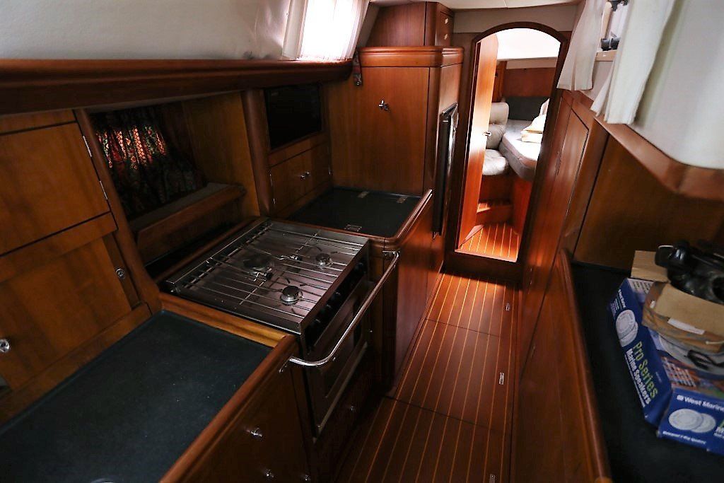 1996 Oyster 485 Deck Saloon Sail Boat For Sale - www.lighthouseyachting.com