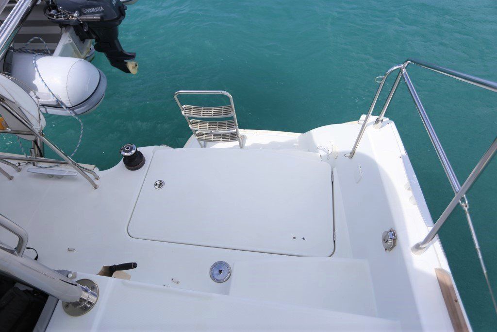 Lagoon 400 sugar scoops