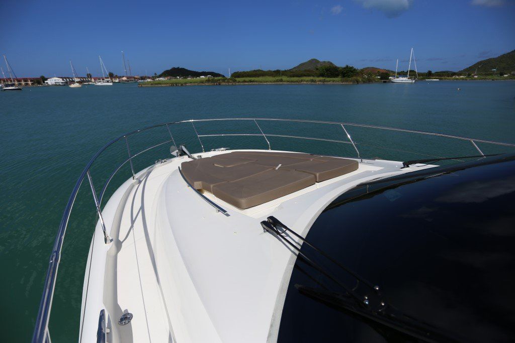 2017 Prestige 500S foredeck