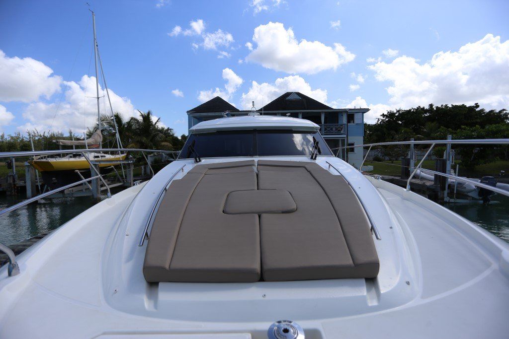 2017 Prestige 500S foredeck sunbed
