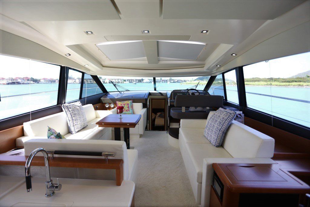 2017 Prestige 500S salon