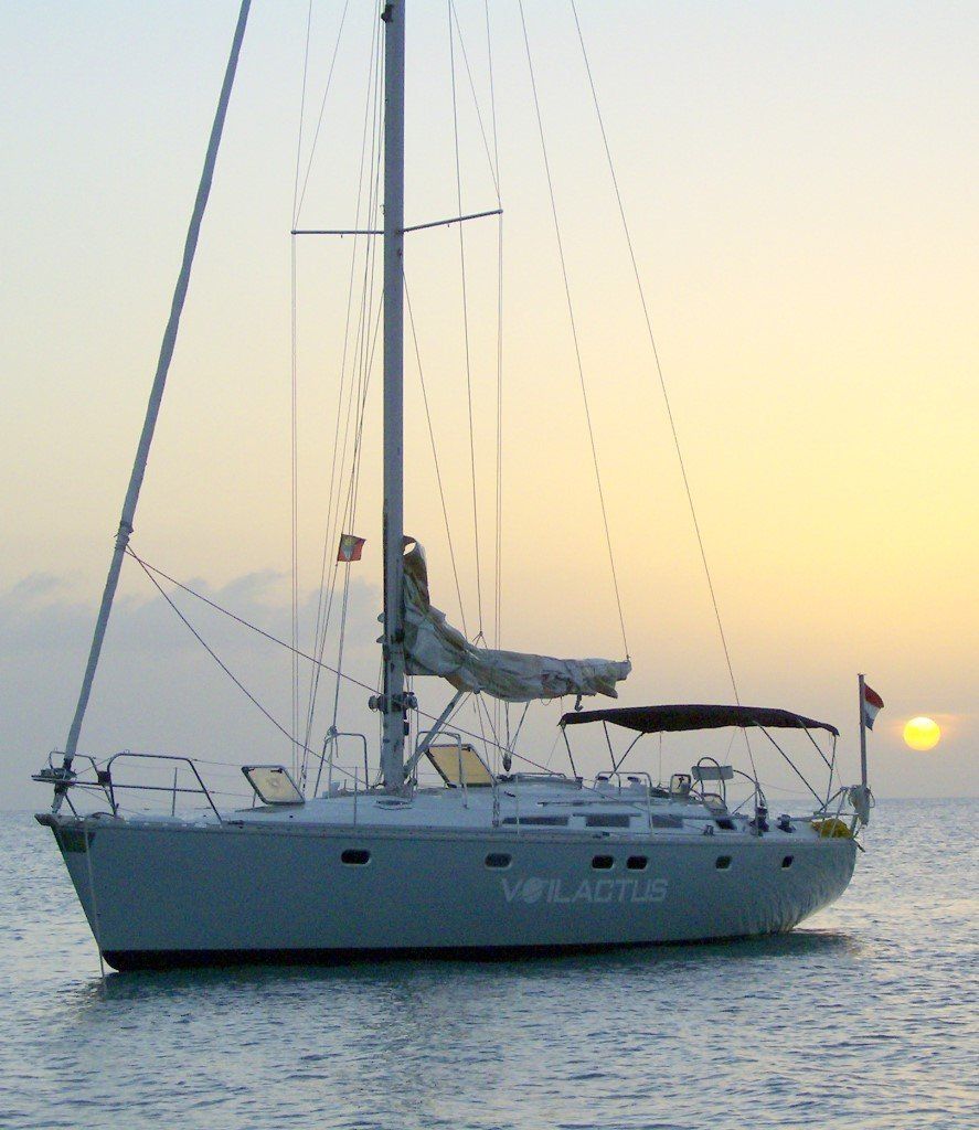 Jeanneau Sun Odyssey - Anchored