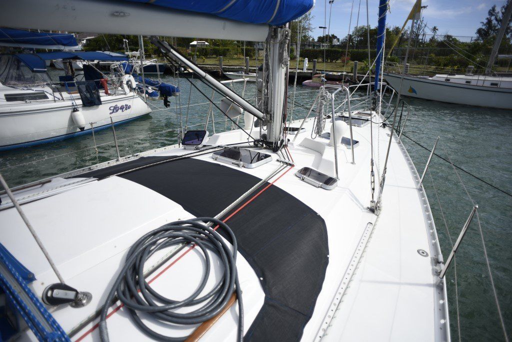 1995 Beneteau Oceanis 430 Sail Boat For Sale - www.lighthouseyachting.com