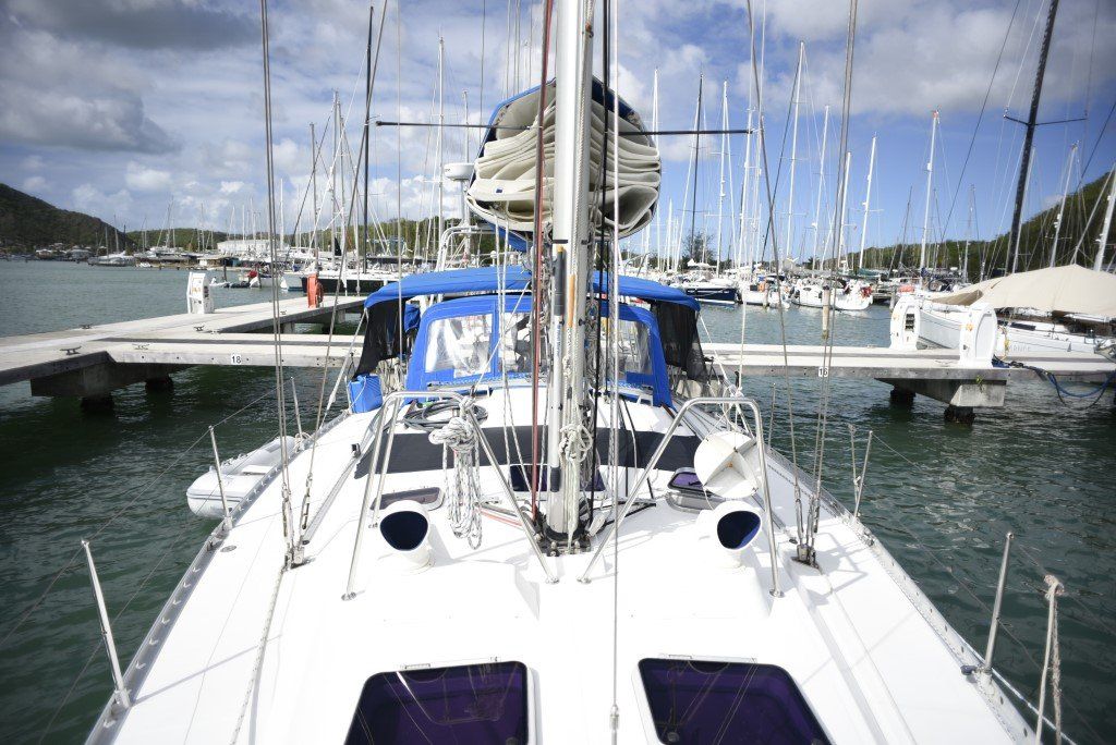 1995 Beneteau Oceanis 430 Sail Boat For Sale - www.lighthouseyachting.com