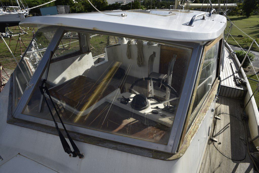 1975 Nicholson 42 Aft Solid Dodger