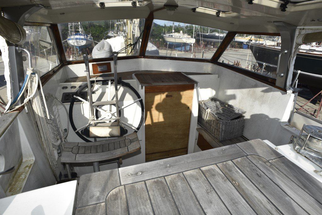 1975 Nicholson 42 Cockpit