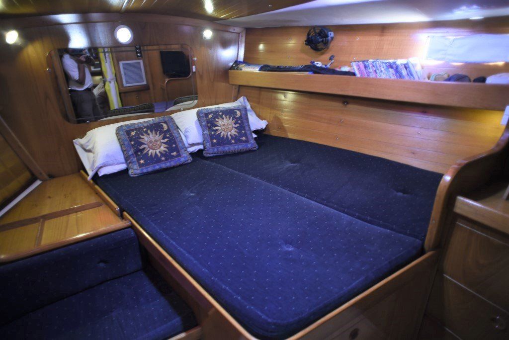 1995 Beneteau Oceanis 430 Sail Boat For Sale - www.lighthouseyachting.com