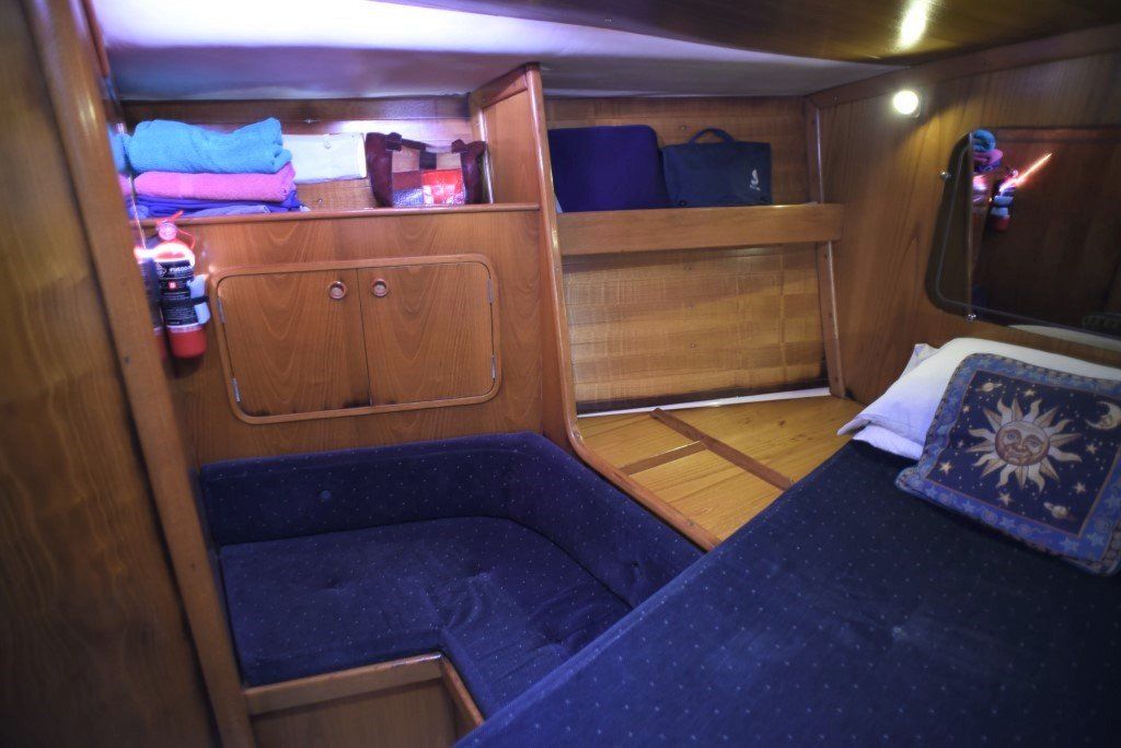 1995 Beneteau Oceanis 430 Sail Boat For Sale - www.lighthouseyachting.com