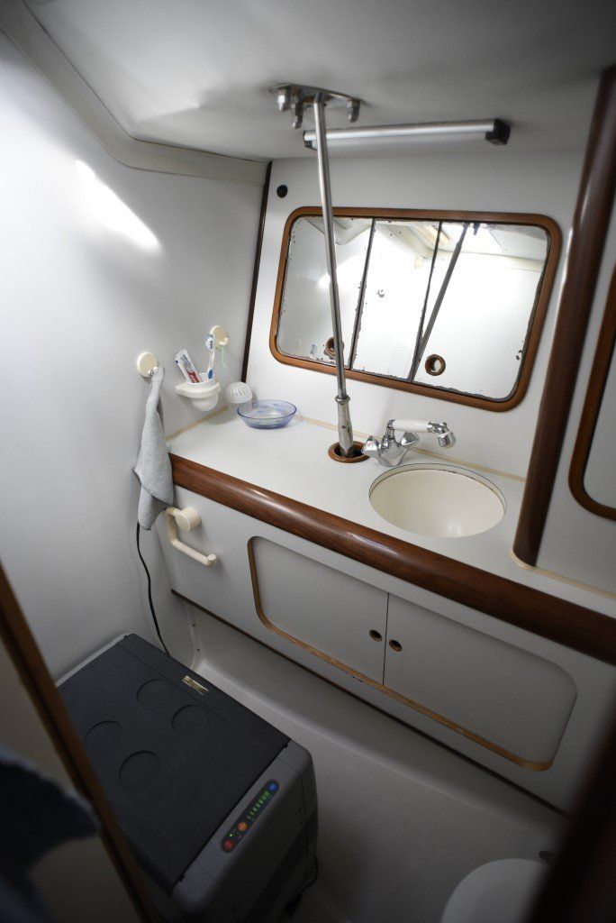 1995 Beneteau Oceanis 430 Sail Boat For Sale - www.lighthouseyachting.com