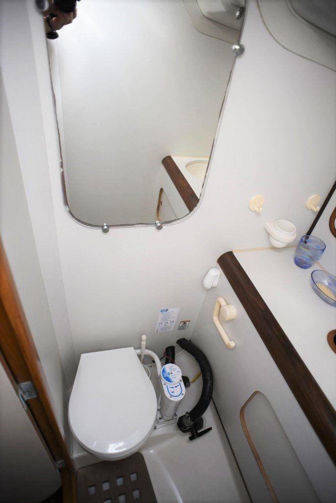 1995 Beneteau Oceanis 430 Sail Boat For Sale - www.lighthouseyachting.com