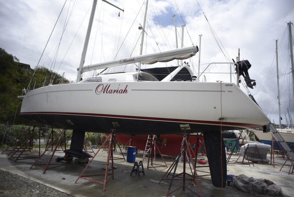 Elliot Tourer 1650 hauled out