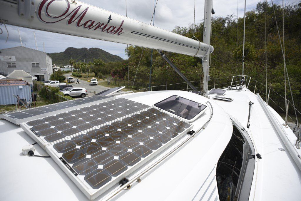 Elliot Tourer 1650 solar array