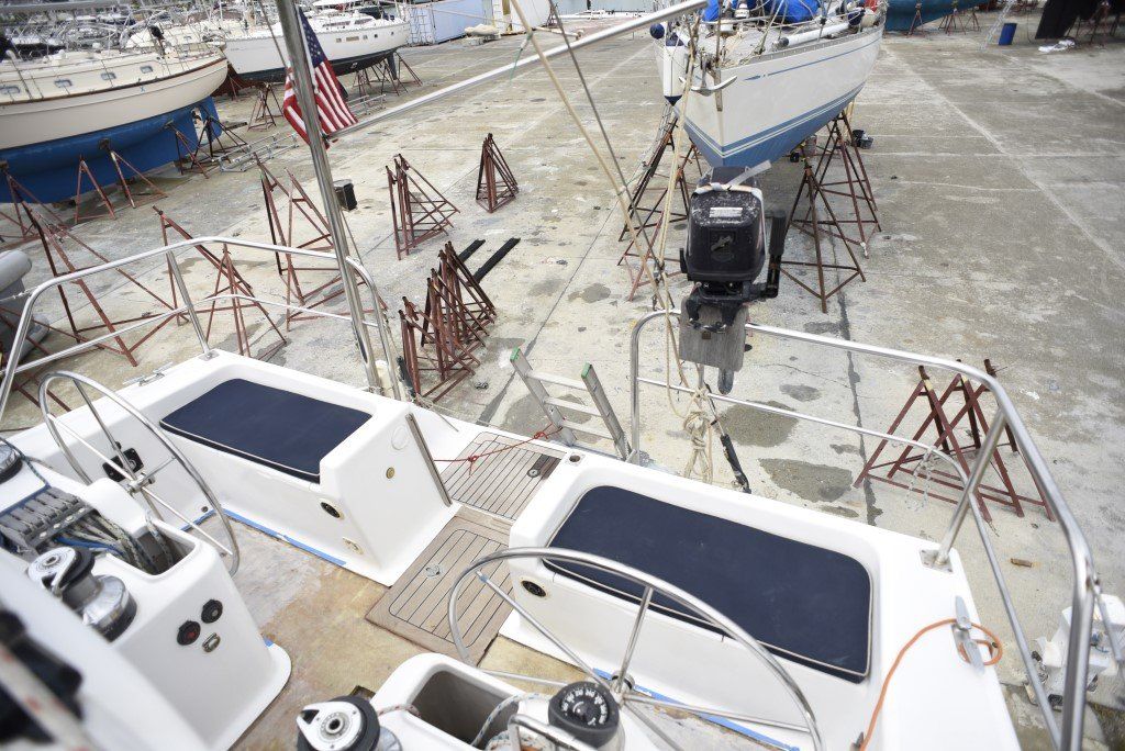 Elliot Tourer 1650 aft deck