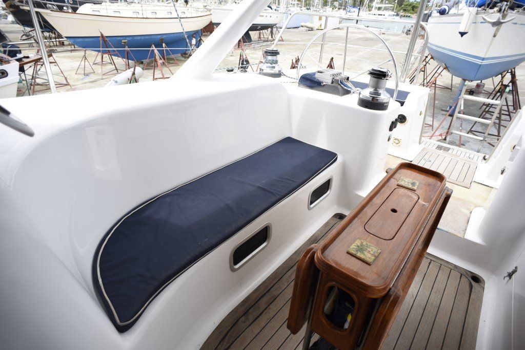 Elliot Tourer 1650 cockpit stbd