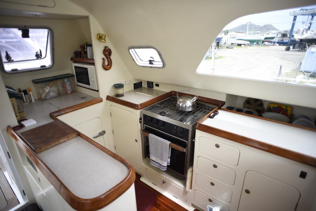 Elliot Tourer 1650 galley