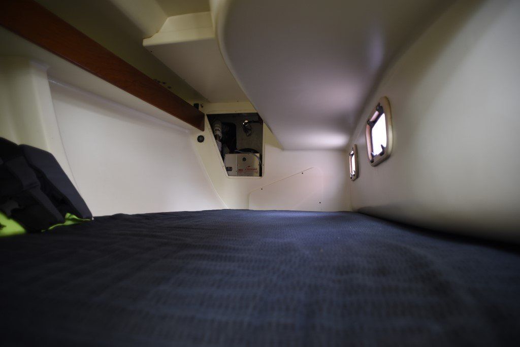 Elliot Tourer 1650 cabin