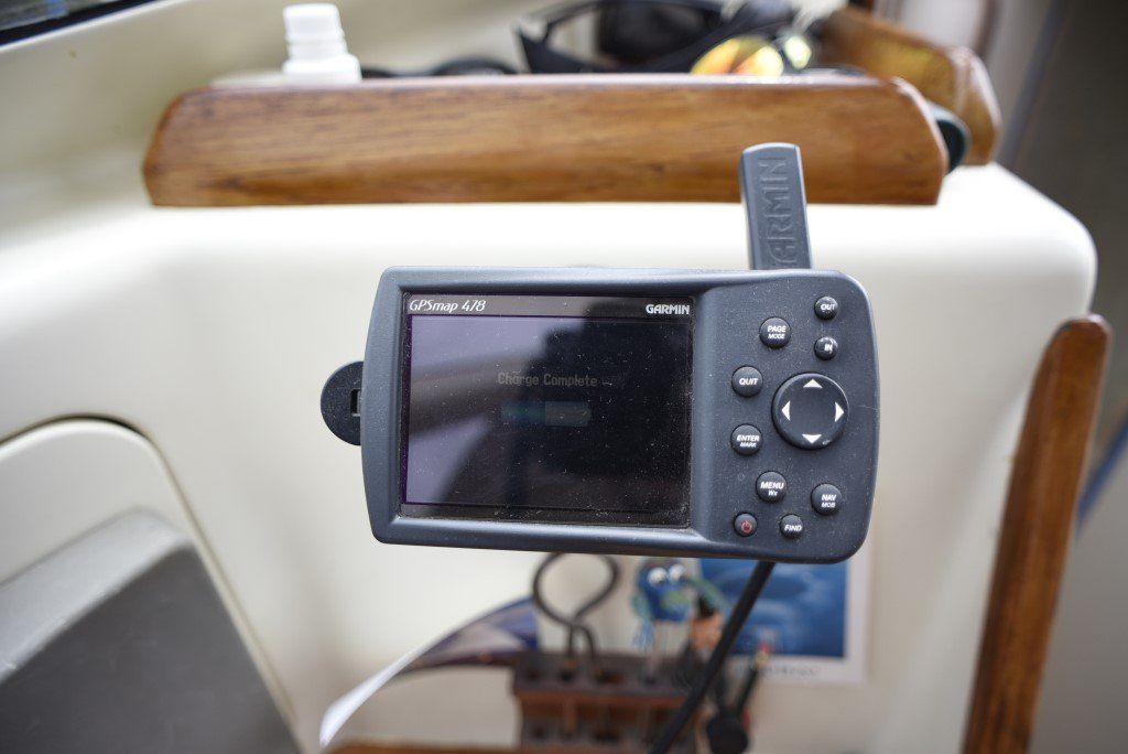 Elliot Tourer 1650 chartplotter