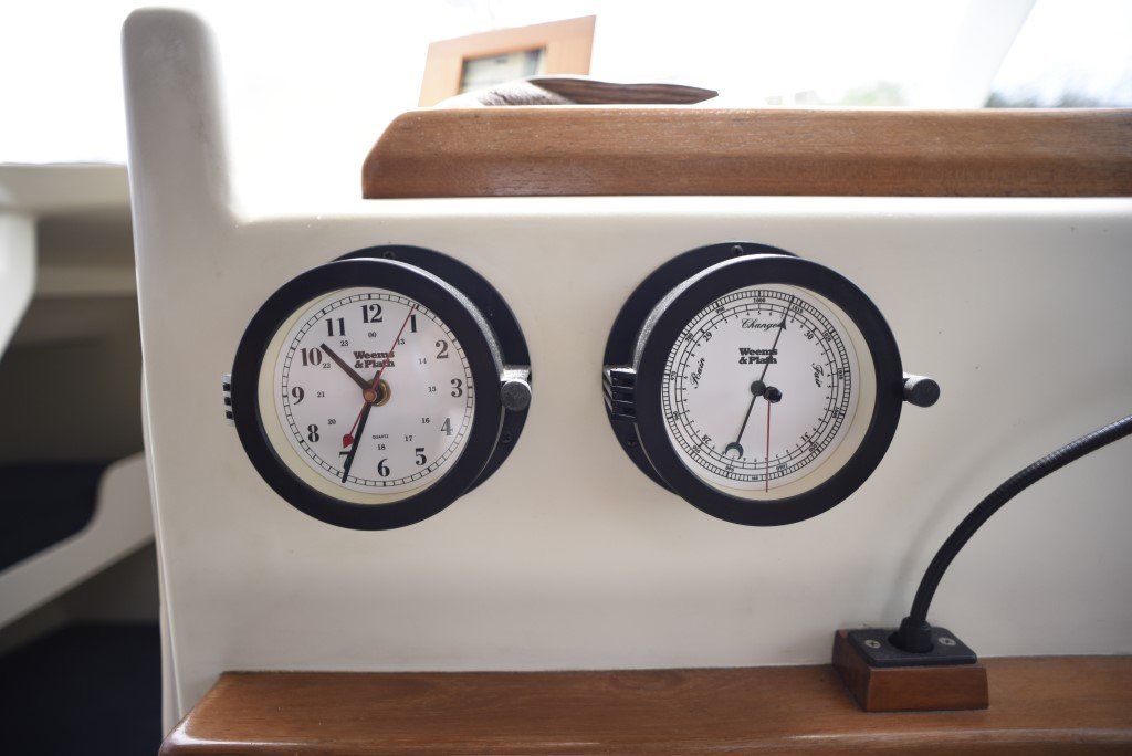 Elliot Tourer 1650 clock and barometer