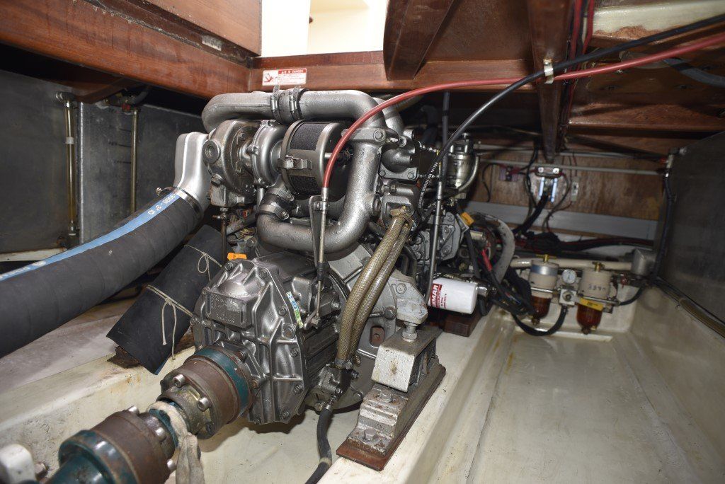 Elliot Tourer 1650 engine bay