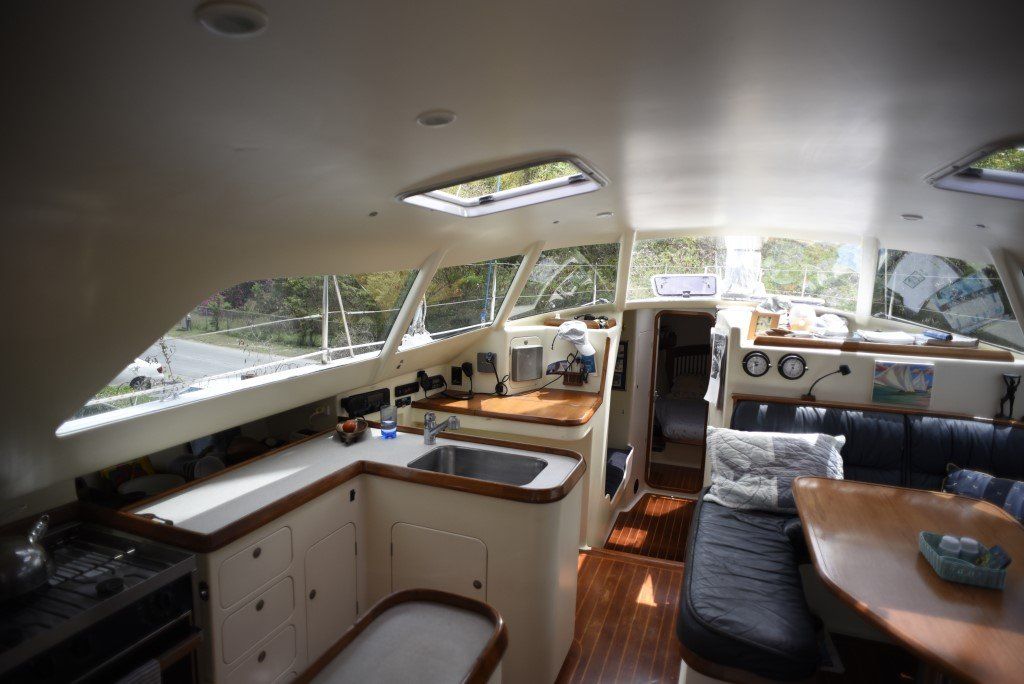 Elliot Tourer 1650 raised galley