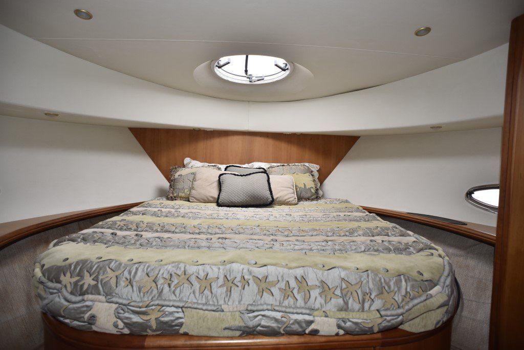 2003 Silverton 43 Motor Yacht For Sale - www.lighthouseyachting.com